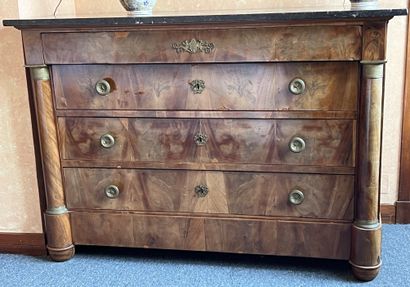 null Mahogany and mahogany veneer chest of drawers. The uprights in half-column with...
