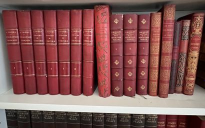 null Caisse de livres : sept volumes Thiers, trois volumes Michelet, divers...