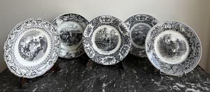 null Set of eighteen earthenware dessert plates with printed decoration in black...