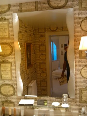 null Miroir de salle de bain rectangulaire, cotés pailletés. H 100 - L l70 cm
Les...