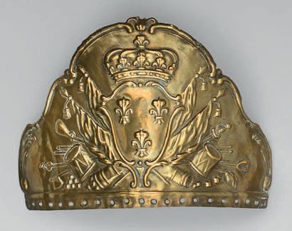 null French guard's grenadier-hair cap plate in stamped brass, decorated with the...