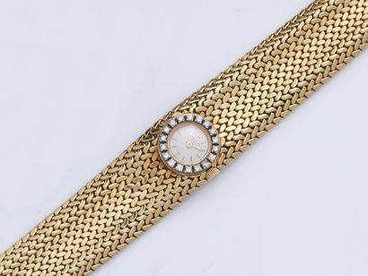 null PATEK PHILIPPE
Montre bracelet de dame en or 750 millièmes, cadran ivoire avec...