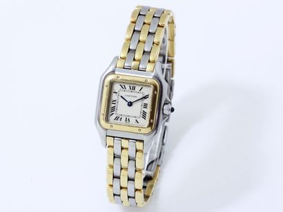 null CARTIER ‘’PANTHERE’’ PM
Montre bracelet de dame en or 750 millièmes et acier,...