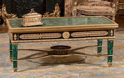 null Coffee table in bronze, blackened wood and malachite, rectangular in shape,...