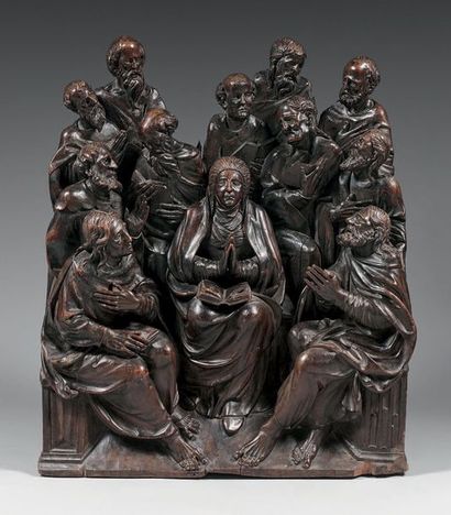 Important walnut altarpiece carved in high...