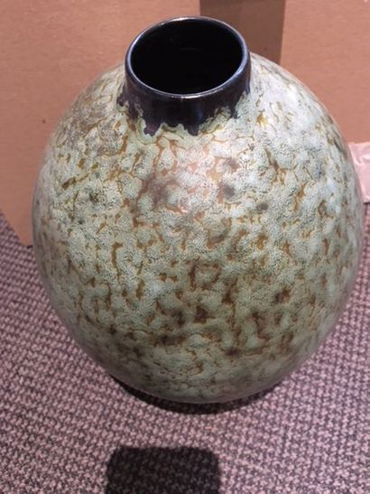 KERAMIS Ovoid sandstone vase with polychrome enamel casts.
Signed and numbered D.212...