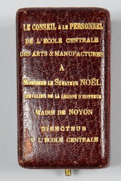 null Croix de chevalier de l'ordre de la Légion d'honneur en argent, vermeil et or,...