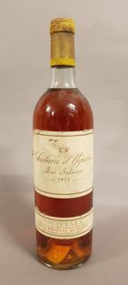 null 1 bouteille CH. D'YQUEM, 1° Grand cru Supérieur Sauternes 1975 (es, et; LB)...