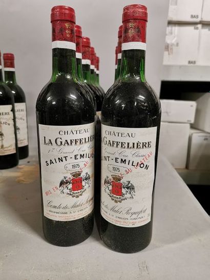 null 12 bouteilles CH. LA GAFFELIÈRE, 1° Grand Cru St-Emilion 1975 (elt, 12 LB) cb...