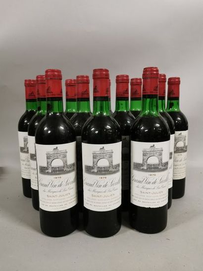 null 12 bouteilles CH. LEOVILLE-LAS-CASES, 2° cru Saint-Julien 1976 (4 J, 4 TLB,...