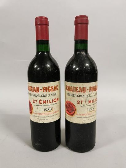 null 2 bouteilles CH. FIGEAC, 1° Grand Cru St-Emilion 1988 (ela, elt) 