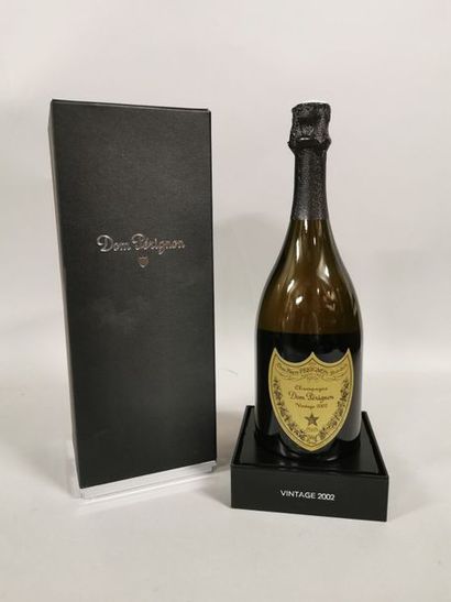 null 1 bouteille CHAMPAGNE "Dom Pérignon", Moët & Chandon 2002 (coffret) 