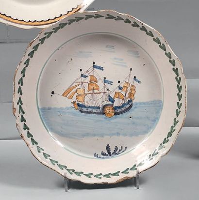 NEVERS Earthenware plate with circumvented border with polychrome patriotic decoration...