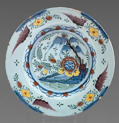 DELFT Earthenware dish with polychrome decoration of chrysanthemums and weeping willow...