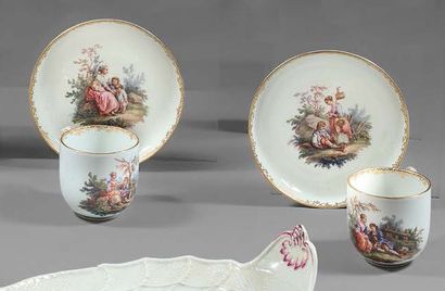MEISSEN Pair of porcelain cups and their saucers with polychrome decoration of gallant...
