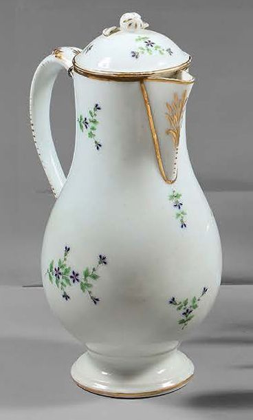 BORDEAUX, manufacture Verneuilh Baluster-shaped covered jug in porcelain with blue...