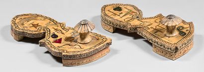 null Pair of ceremonial clogs, paduka, India, Rajasthan, deb. 20th century
Probably...