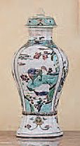 null Pair of covered vases in Chinese porcelain, decorated with enamels of the green...