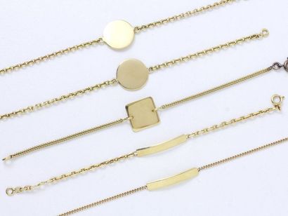 null Set in 750 thousandths gold, composed of 5 bracelets with curved plates and...