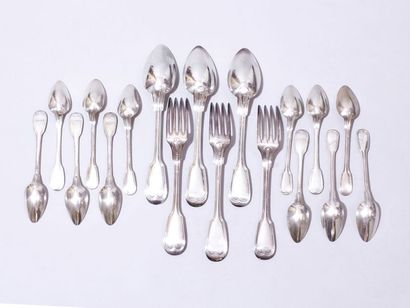null Set of 12 silver fillet dessert spoons that can be shaped together.
Minerva...