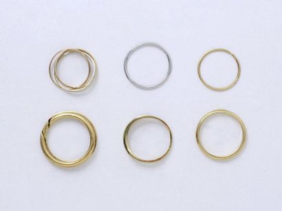 null Set 3 shades of gold 750 and platinum 850 thousandths, composed of 3 wedding...