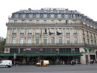 null Mobilier du Café de la Paix et de l’Hôtel Intercontinental Paris - Le Grand