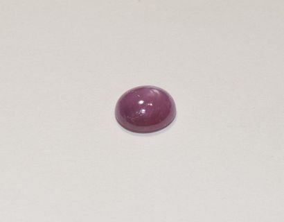 null A ruby root cabochon. Dimensions: approx. 10.2 x 9.2 x 4.7 mm. Weight: about...