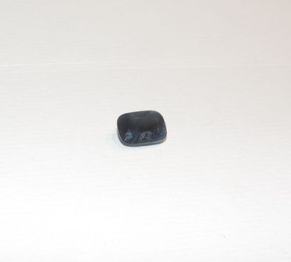 null A faceted rectangular sapphire with stepped cut edges. Dimensions: approx. 11.5...