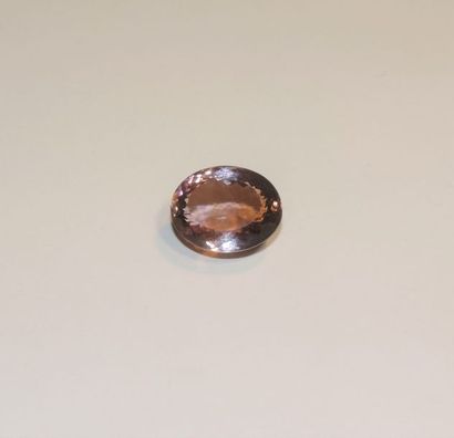 null Large oval faceted ametrine. Dimensions: approx. 23.8 x 18.9 x 13.5 mm. Weight:...
