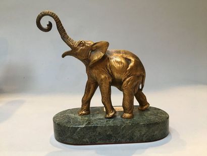 Ch. PAILLET Elephant, trunk up. 

Bronze with golden patina. 

Bears an intaglio...
