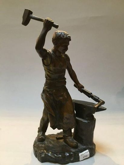 null Forgeron

Epreuve en bronze à patine brune

Haut.: 30 cm