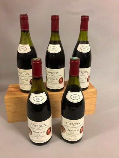 5 bouteilles MORGON "Guillaumière Reserve", 1987 (3 LB, 2 B) 