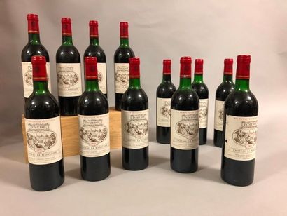 12 bouteilles Château 	LA MADELEINE, 	Pomerol 	1983	 (8 TLB, 4 LB) 