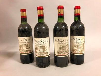 4 bouteilles Château RIPEAU, Grand Cru St-Émilion 1983 (es, 1 J, 1 TLB, 1 LB) 