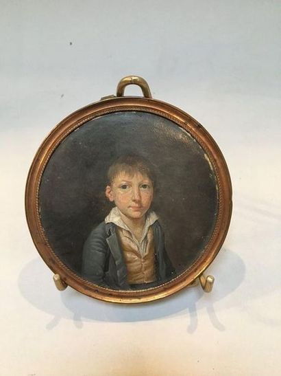 null Miniature 

Young boy in bust
