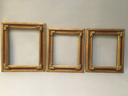 null Three frames: 

- 41 x 33,5

- 41 x 33,5 

- 46,5 x 38