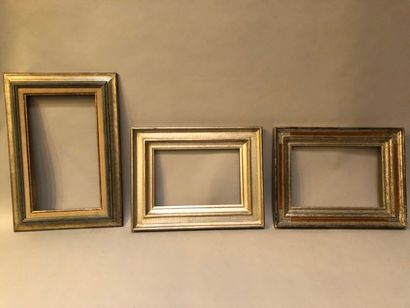 null Three frames: 

- 25 x 35 

- 22,5 x 33 

- 41 x 24