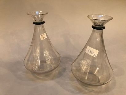 LALIQUE René (1860-1945) Two "Selesta" decanters.

Industrial proof made of blown-moulded...