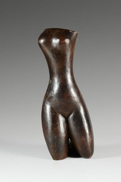 null Baltasar LOBO (1910 - 1993). Kneeling nude. Proof in patinated bronze, signed,...