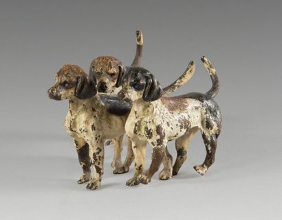 null Three polychrome Vienna Bronze Beagles
.