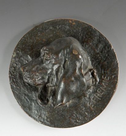null Emmanuel FREMIET (1824-1910)
Tête de chien courant
Médaillon en bronze à patine...