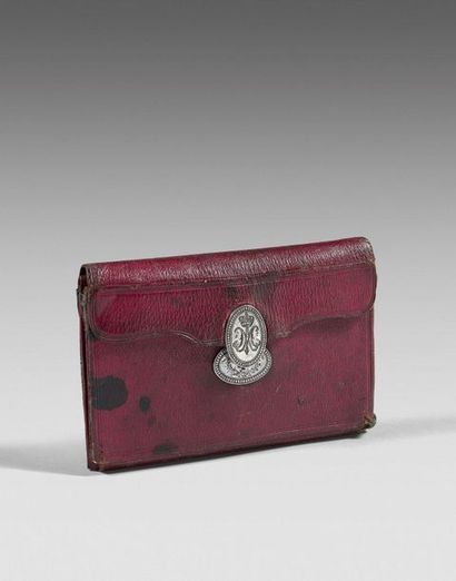 null Exceptional small wallet that once belonged to Marie-Antoinette. In red morocco,...