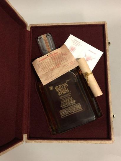 null 1 bouteille TEQUILA ''seleccion suprema'', Herradura (édition limitée en coffret)...