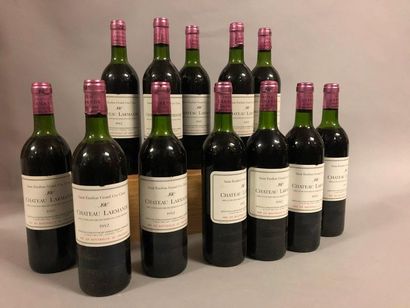null 12 bouteilles CH. LARMANDE, Grand Cru St-Émilion 1982 (3 J, 3 TLB, 5 LB, 1 MB)...