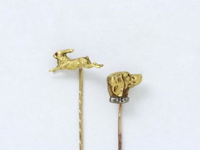 null 									
Tie pin in 750-thousandths gold decorated with a hare, the eyes in...