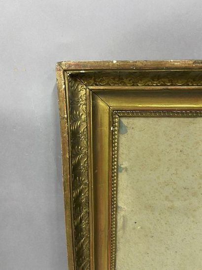 null Wooden frame with a double groove in gilded paste

Empire Period

43 x 60 x...