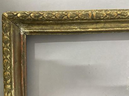 null Moulded wooden frame, formerly gilded with mecca, with an upside-down profile

Italy,...
