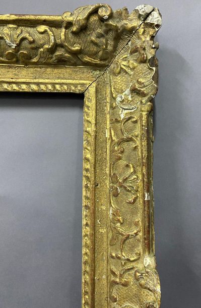 null Cadre en chêne sculpté et doré à décor Bérain

Epoque Louis XIV

53,5 x 42,5...