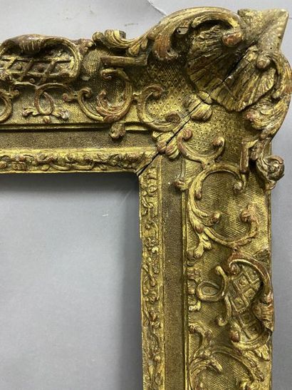 null Carved oak frame with beautiful Bérain decoration

Louis XIV period

53 x 41.5...