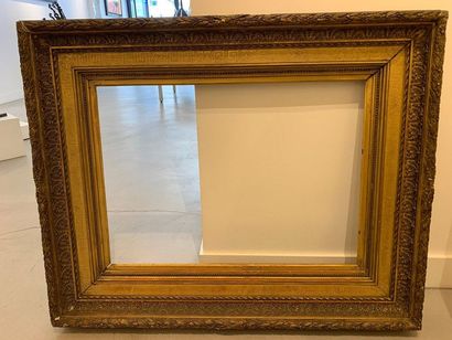 null Wooden frame and gilded stucco, known as "Barbizon". 

nineteenth century

48...
